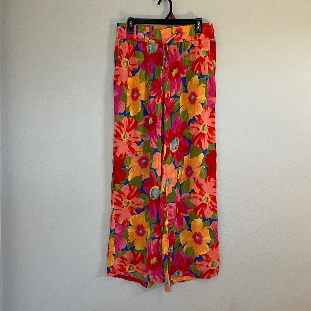 Billabong Floral Pants 🌺 - Picture 2 of 7